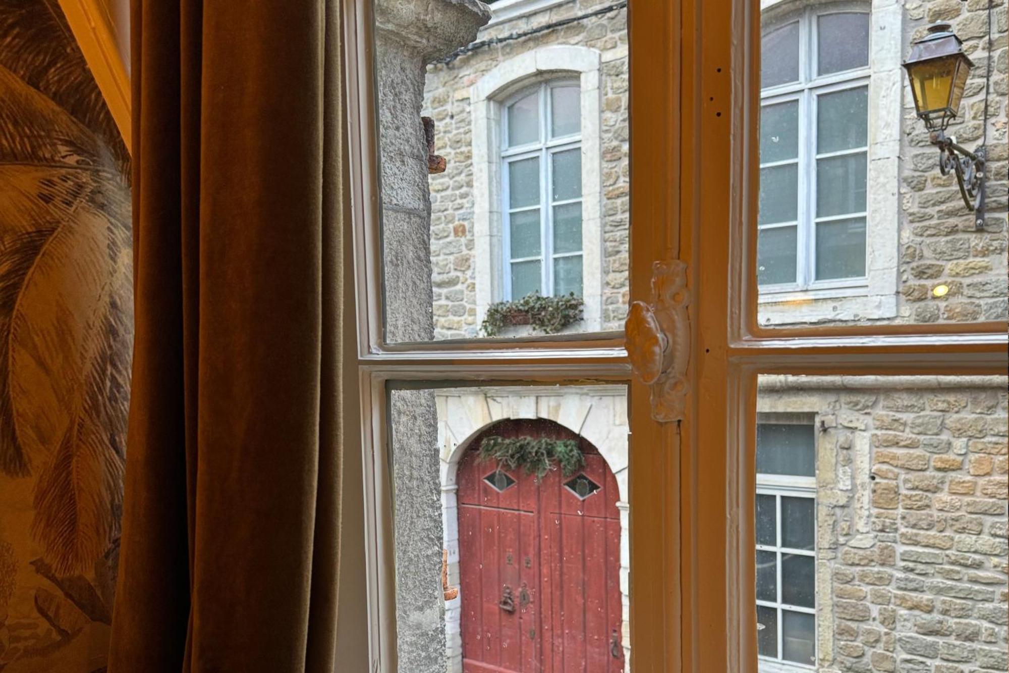 Maison 1747 - De Standing En Vieille-ville Avec Cour Apartment *