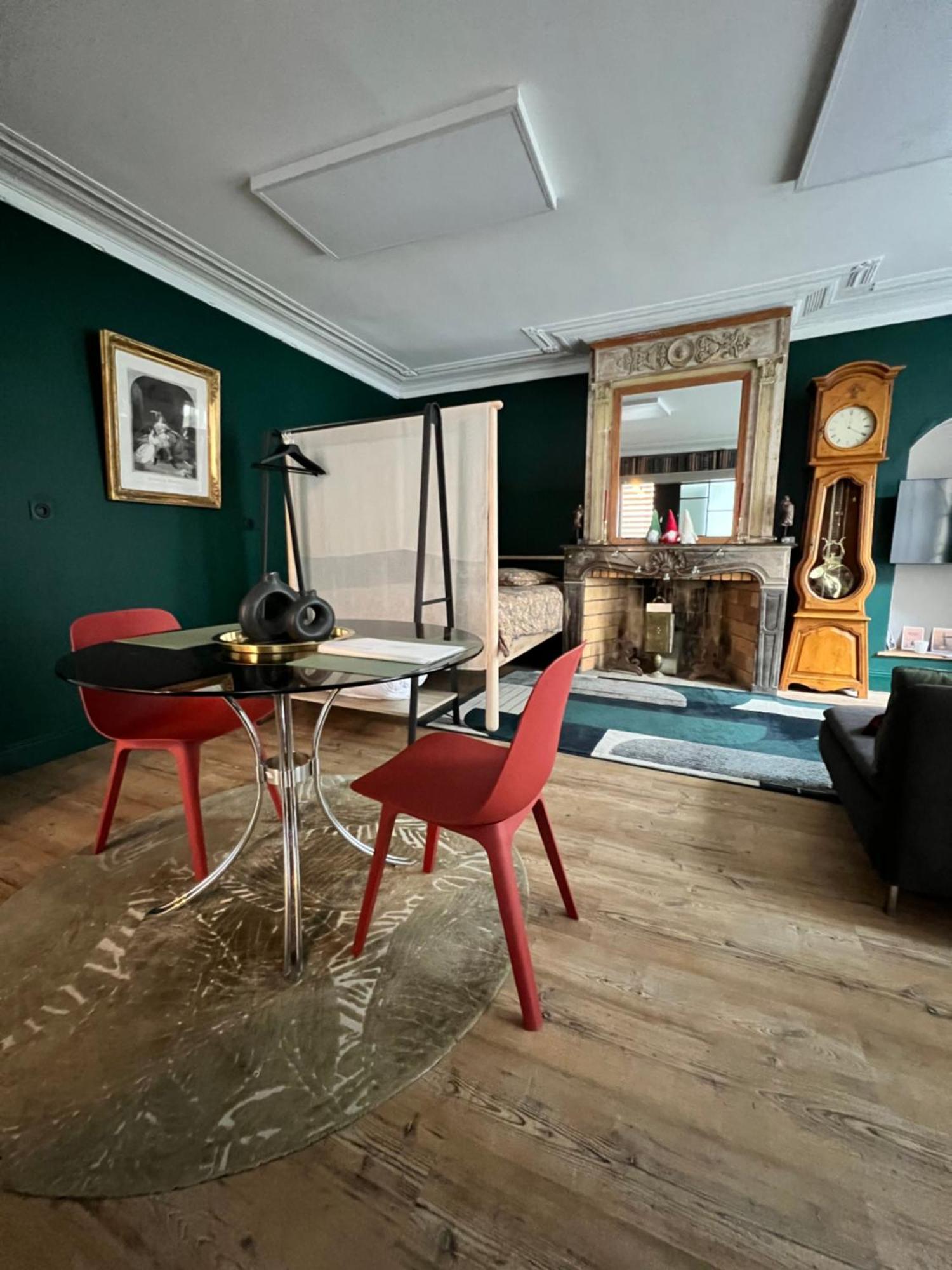 Maison 1747 - De Standing En Vieille-ville Avec Cour Appartamento Boulogne-sur-Mer